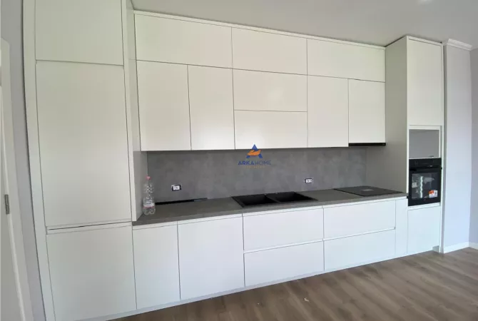 Shtepi me qera 2+1 ne Tirane - 570 Euro