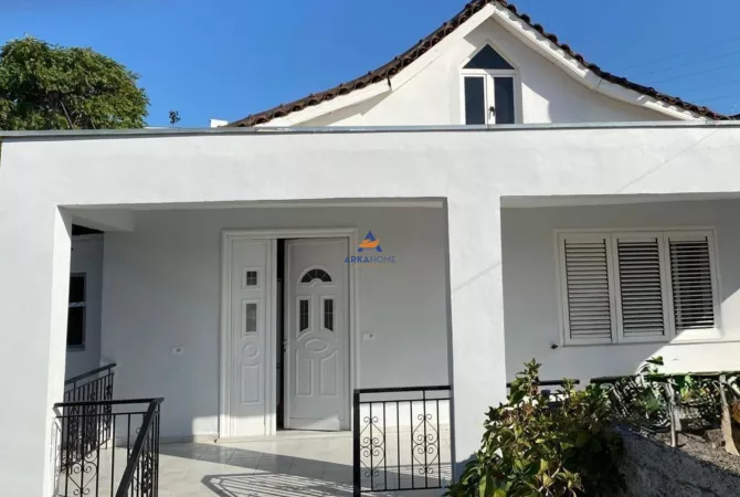 Shtepi me qera Apartament ne Tirane, 2+1, Mobilimi E mobiluar, Pagesa 500  Euro.