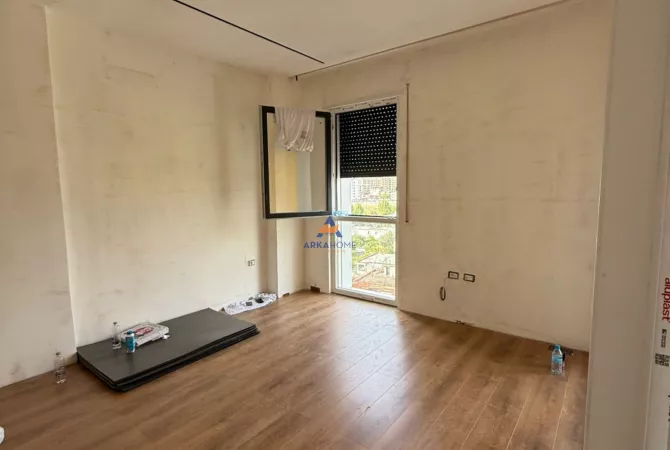 House for Sale 2+1 in Tirana - 180,000 Euro