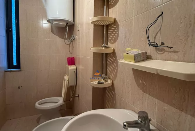 Shtepi me qera Garsoniere ne Tirane - 450 Euro
