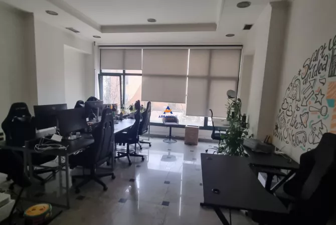 Ambient biznesi ne shitje 3+1 ne Tirane - 1,500,000 Euro