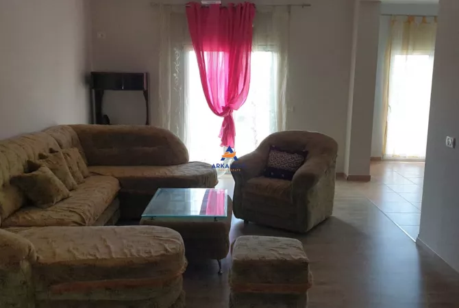 Shtepi me qera 3+1 ne Tirane - 650 Euro
