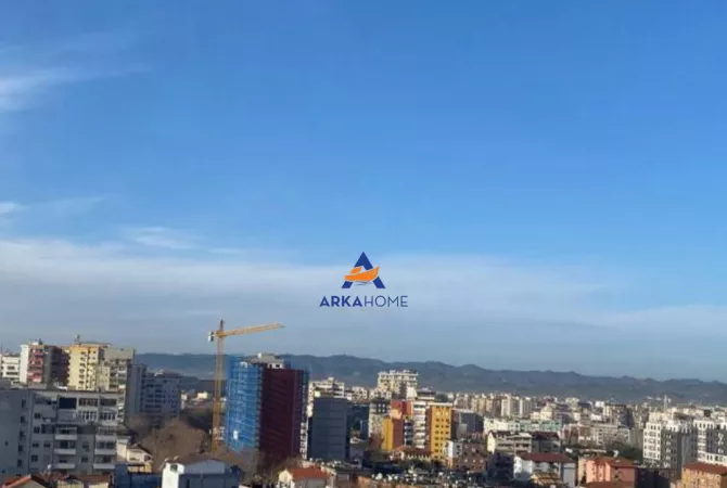 Shtepi ne shitje Apartament ne Tirane, 3+1, Mobilimi E mobiluar, Pagesa 261,000  Euro.