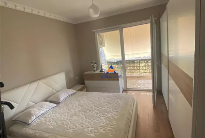 Shtepi me qera Apartament ne Tirane, 2+1, Mobilimi E mobiluar, Pagesa 700  Euro.