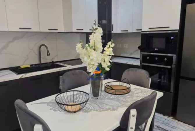 Casa in affitto 2+1 a Tirana - 800 Euro