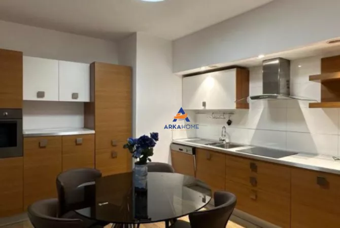 Shtepi me qera Apartament ne Tirane, 1+1, Mobilimi E mobiluar, Pagesa 950  Euro.