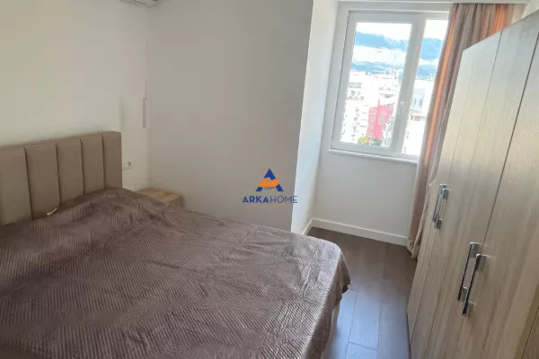 Shtepi me qera 2+1 ne Tirane - 1,000 Euro