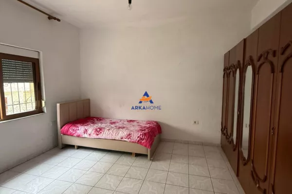 Shtepi me qera Apartament ne Tirane, 2+1, Mobilimi E mobiluar, Pagesa 450  Euro.