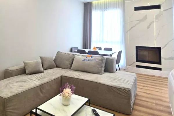 Casa in affitto 1+1 a Tirana - 1,400 Euro