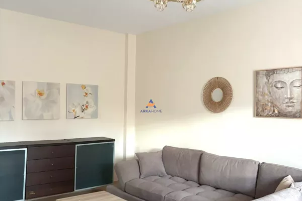 Shtepi me qera 2+1 ne Tirane - 600 Euro