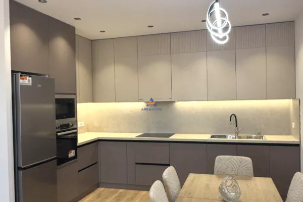 Shtepi me qera 2+1 ne Tirane - 650 Euro