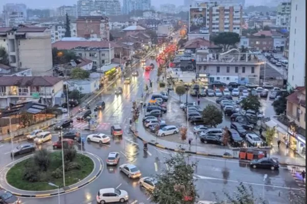 Business Property for Rent 1+1 in Tirana - 700 Euro