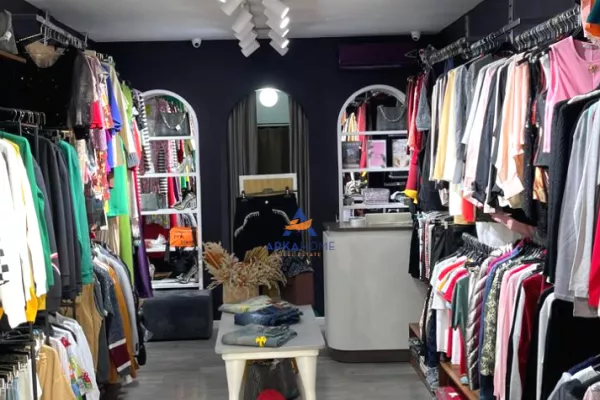 Business Property in Sale 1+1 in Tirana - 20,000 Euro