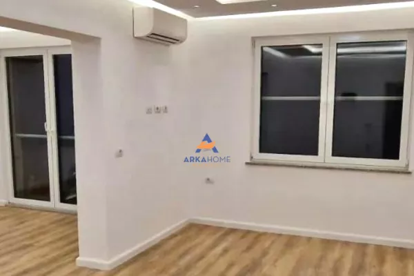 Business Property for Rent 3+1 in Tirana - 900 Euro