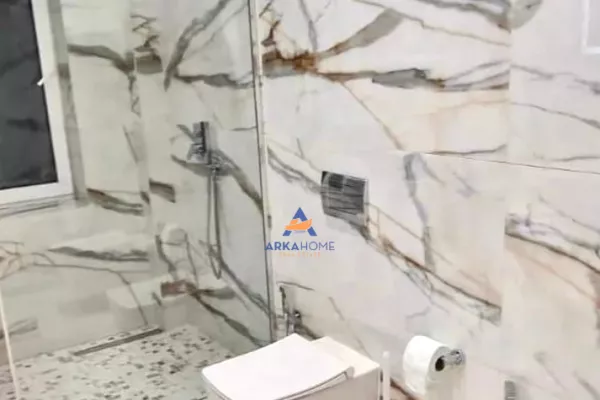 Business Property for Rent 3+1 in Tirana - 900 Euro