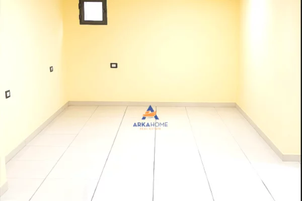 Business Property for Rent 1+1 in Tirana - 450 Euro