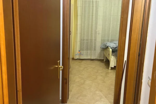 Casa in affitto 1+1 a Tirana - 40,000 Leke