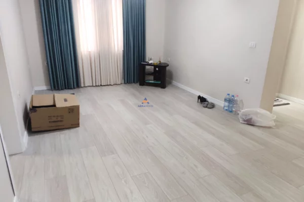 Shtepi me qera 3+1 ne Tirane - 800 Euro