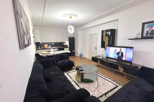 Shtepi ne shitje 2+1 ne Tirane - 150,000 Euro