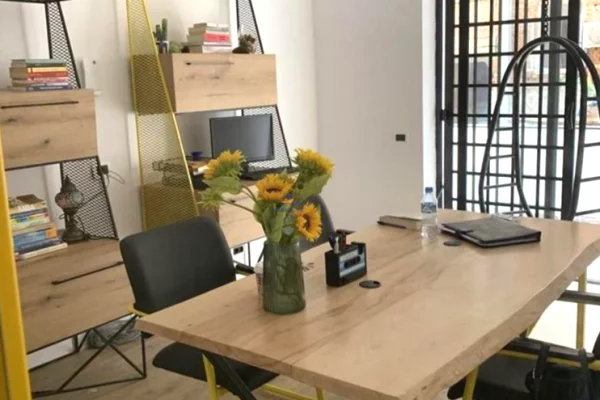 Business Property for Rent 3+1 in Tirana - 1,000 Euro