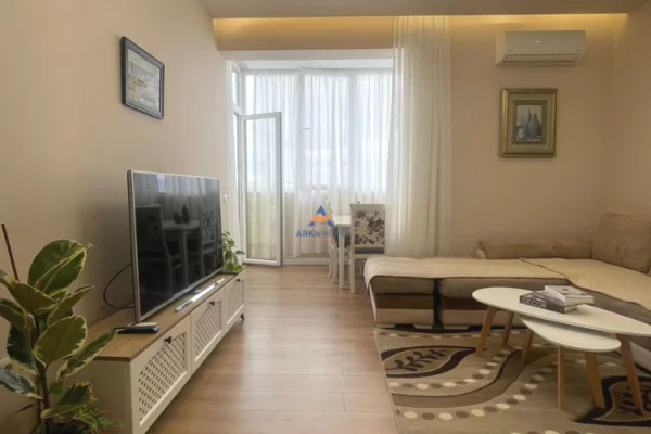 Shtepi me qera 1+1 ne Tirane - 719 Euro