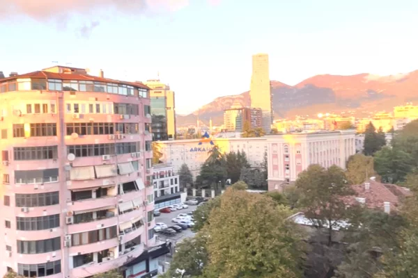 Business Property for Rent 3+1 in Tirana - 2,000 Euro