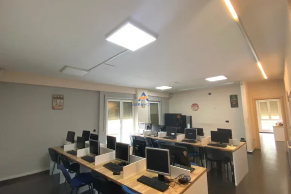 Business Property for Rent 3+1 in Tirana - 5,000 Euro