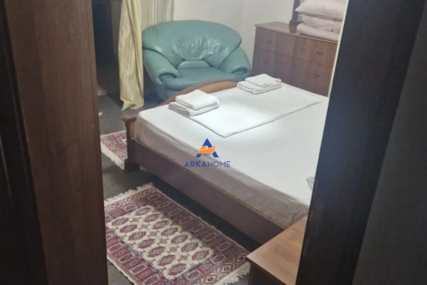 Shtepi me qera 2+1 ne Tirane - 518 Euro