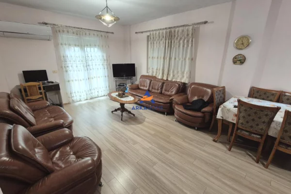 Shtepi me qera 2+1 ne Tirane - 621 Euro