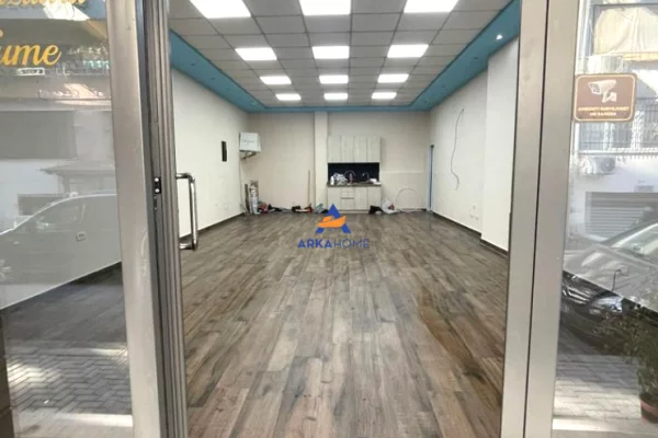 Ambient biznesi ne shitje 3+1 ne Tirane - 450,000 Euro