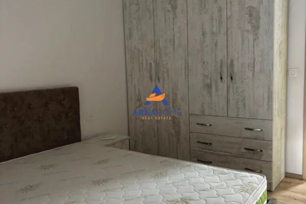 Shtepi me qera 1+1 ne Tirane - 520 Euro