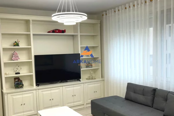 Shtepi me qera 1+1 ne Tirane - 1,000 Euro