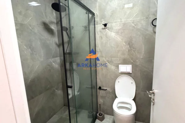 Shtepi me qera 2+1 ne Tirane - 726 Euro