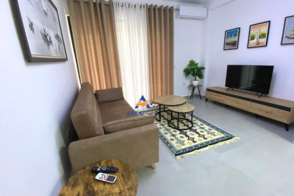 Shtepi me qera 1+1 ne Tirane - 75,000 Leke