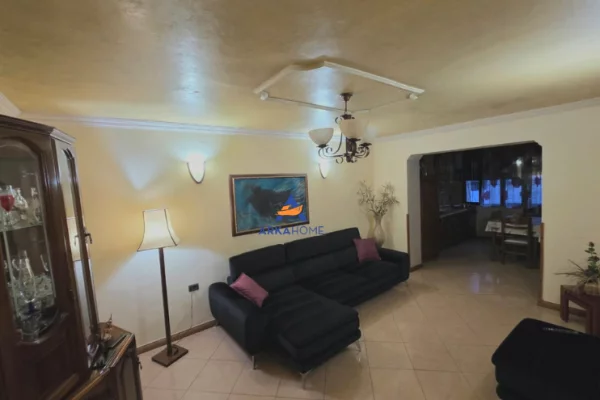Shtepi ne shitje 3+1 ne Tirane - 235,000 Euro