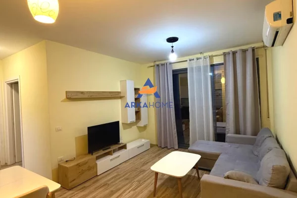 Shtepi me qera 2+1 ne Tirane - 750 Euro