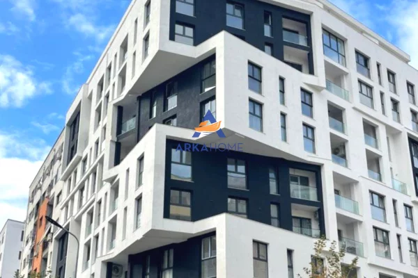 Ambient biznesi me qera 3+1 ne Tirane - 575 Euro