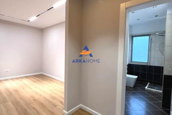 Shtepi ne shitje 1+1 ne Tirane - 90,000 Euro