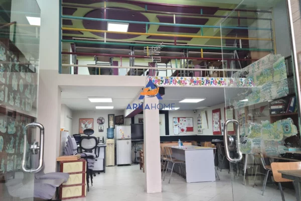 Ambient biznesi me qera 2+1 ne Tirane - 600 Euro