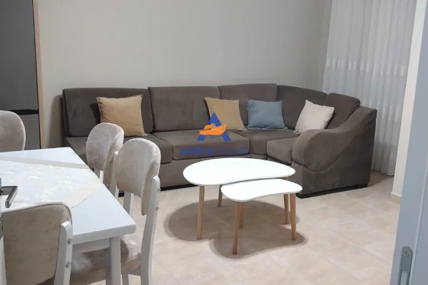 Shtepi me qera 1+1 ne Tirane - 519 Euro