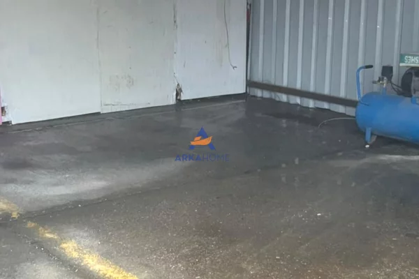 Ambient biznesi me qera 4+1 ne Tirane - 830 Euro