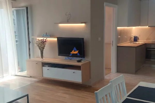 Shtepi me qera 1+1 ne Tirane - 624 Euro