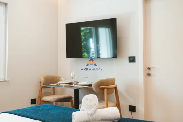 Shtepi me qera Apartament ne Tirane, Garsoniere, Mobilimi E mobiluar, Pagesa 1,143  Euro.