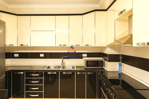 Shtepi me qera 2+1 ne Tirane - 550 Euro