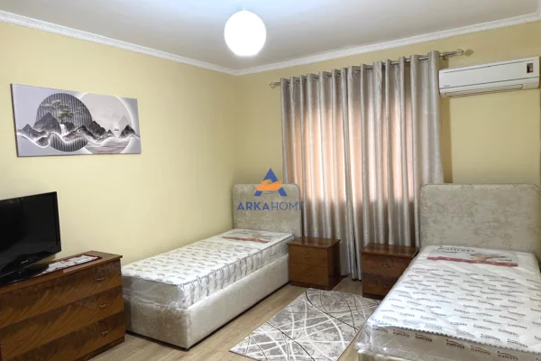 Shtepi me qera Apartament ne Tirane, 2+1, Mobilimi E mobiluar, Pagesa 600  Euro.