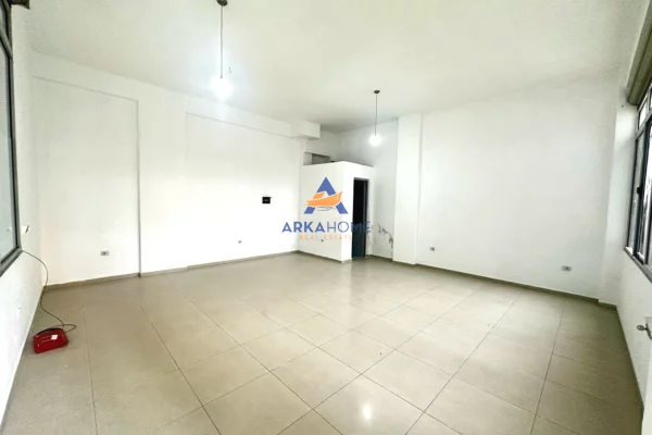 Ambient biznesi ne shitje 1+1 ne Tirane - 75,000 Euro