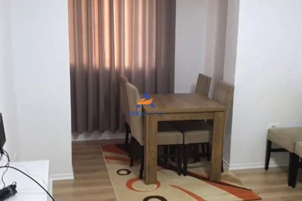 Shtepi me qera 2+1 ne Tirane - 550 Euro