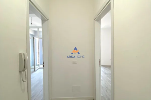 Shtepi me qera 1+1 ne Tirane - 727 Euro