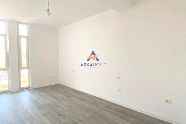 Shtepi me qera 1+1 ne Tirane - 727 Euro