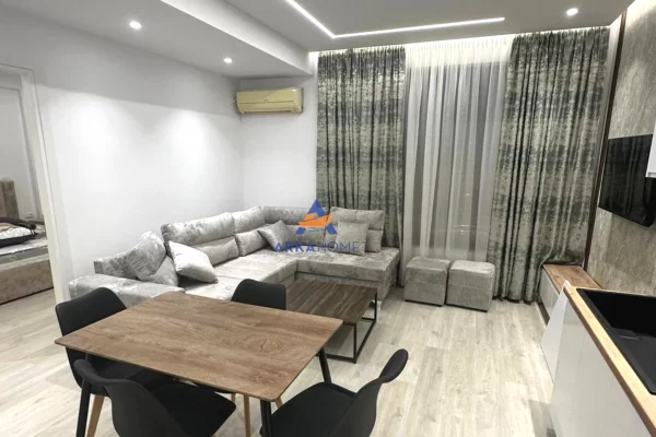 Shtepi me qera 1+1 ne Tirane - 700 Euro